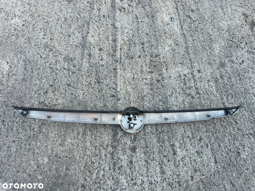 OPEL ZAFIRA C LISTWA BLENDA ZNACZEK CHROM KLAPY BAGAŻNIKA 20907405 - 2