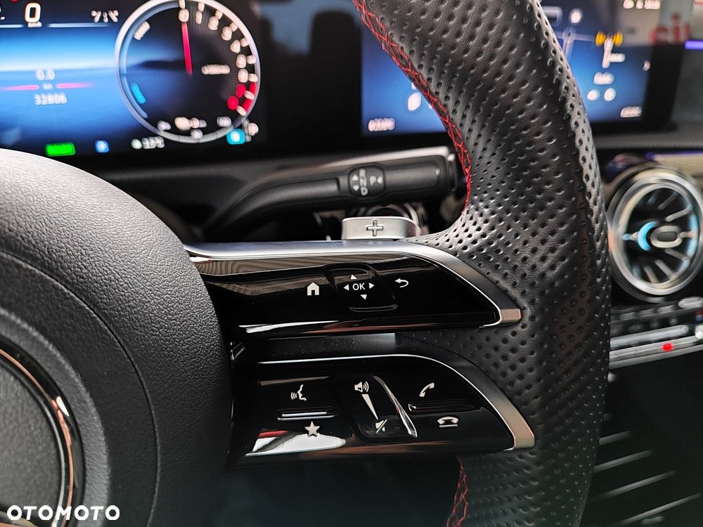 Mercedes-Benz CLA - 23