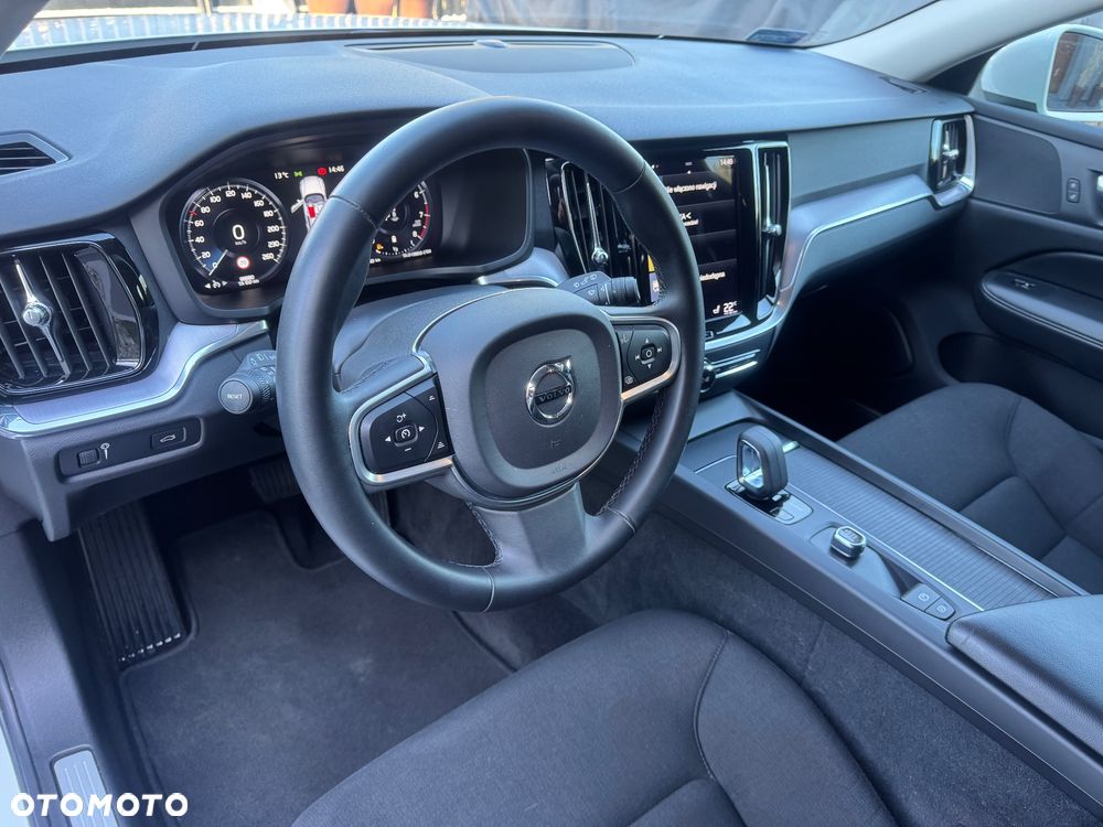 Volvo V60 B3 B Momentum Core - 8