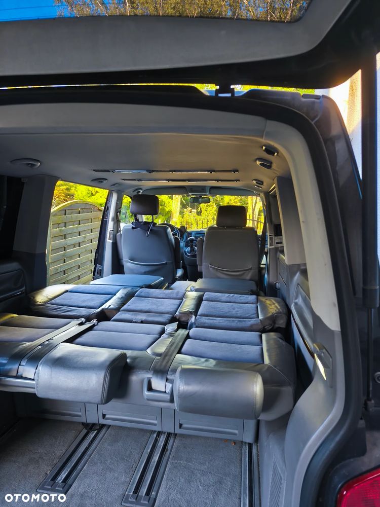 Volkswagen Multivan - 14
