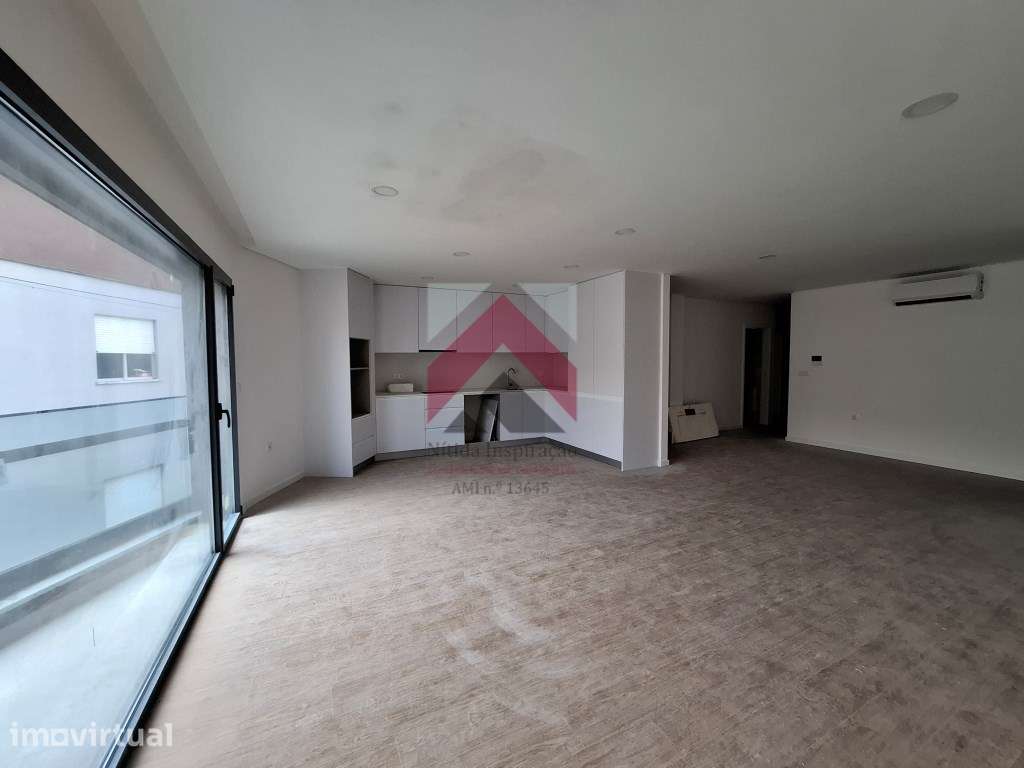 Apartamento T3 + Duplex Amplo + Terraço na Cobertura em Esgueira, A... - Grande imagem: 2/60