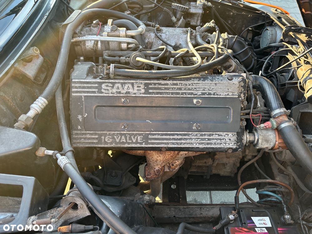 Saab 900 - 40