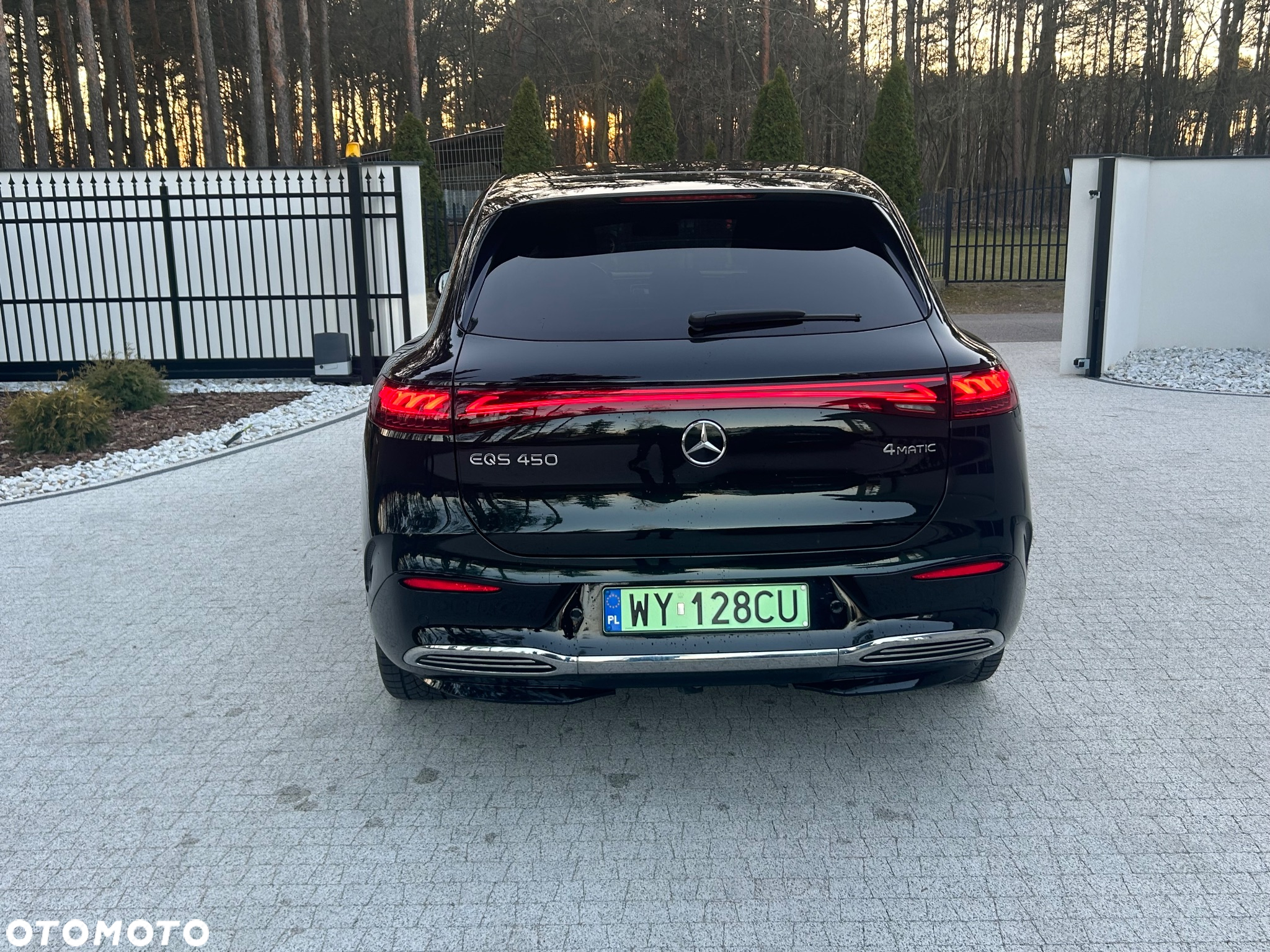 Mercedes-Benz EQS - 8