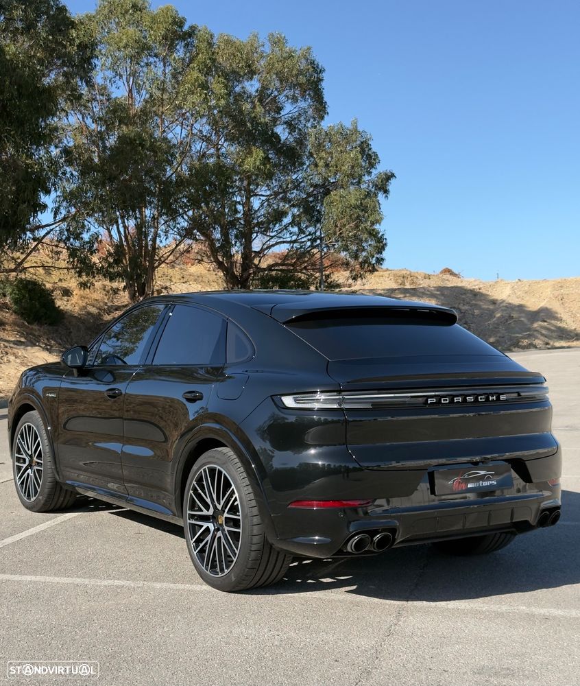 Porsche Cayenne Coupé E-Hybrid Black Edition - 6