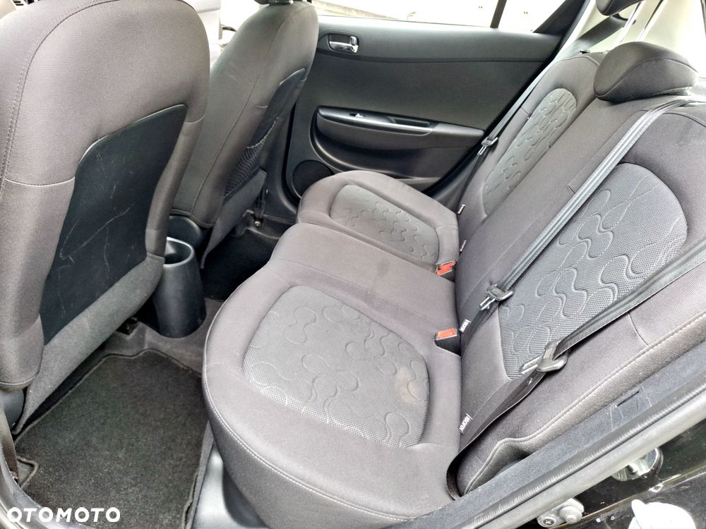 Hyundai i20 - 16