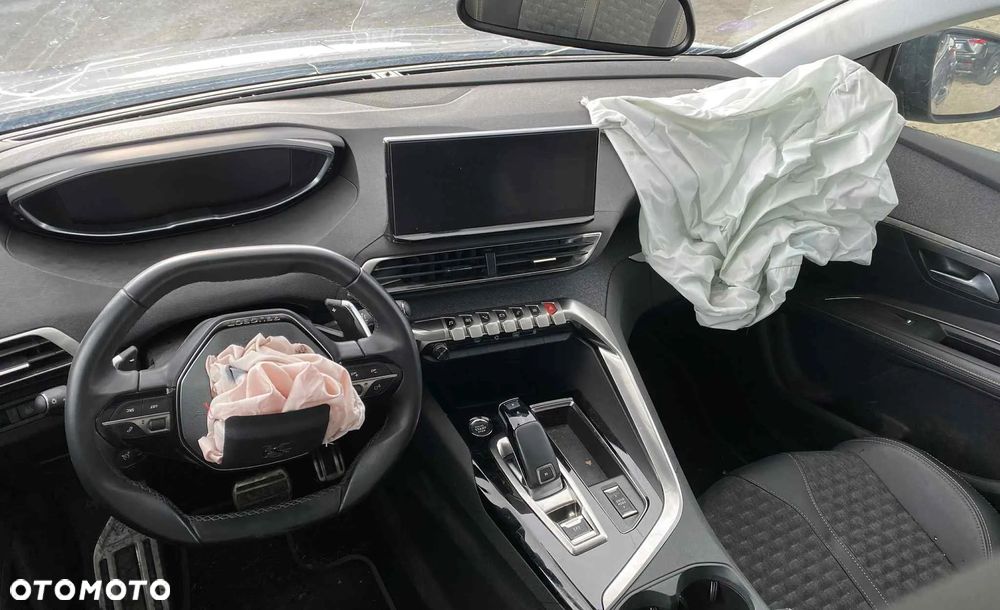 Peugeot 3008 1.2 PureTech Allure S&S EAT8 - 10