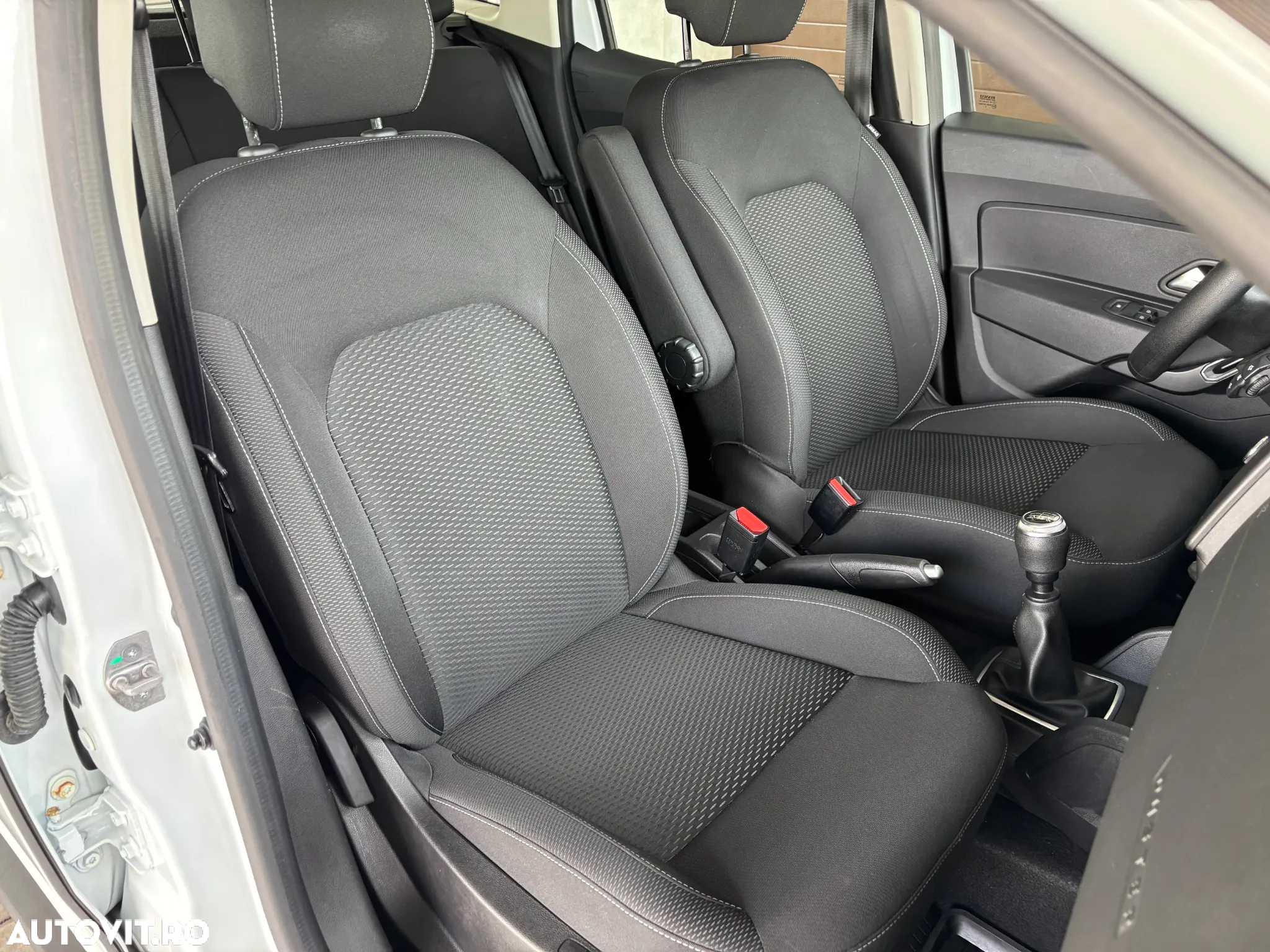 Dacia Duster 1.5 Blue dCi 4WD Comfort - 15