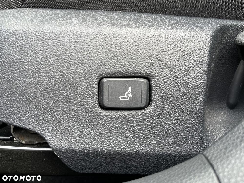 Toyota Corolla 1.8 Hybrid Comfort - 27