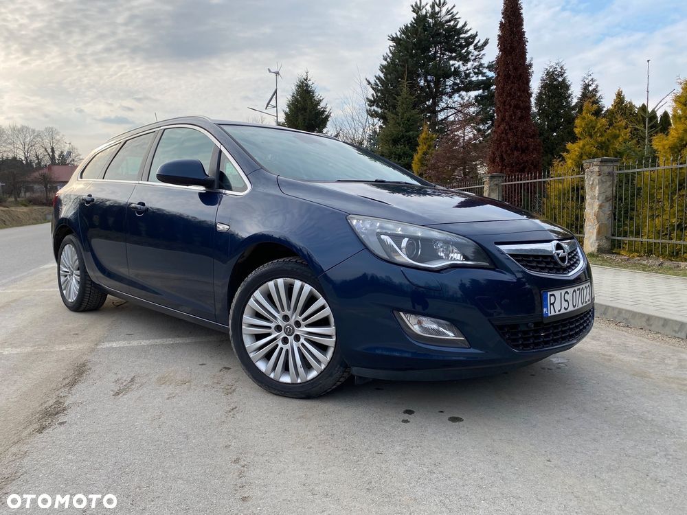 Opel Astra 1.4 T Cosmo - 1