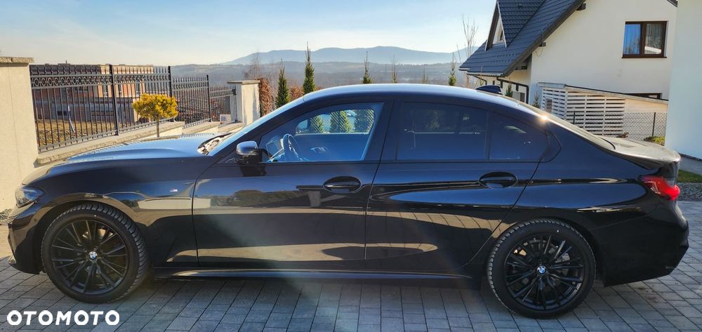 BMW Seria 3 320d xDrive mHEV - 1