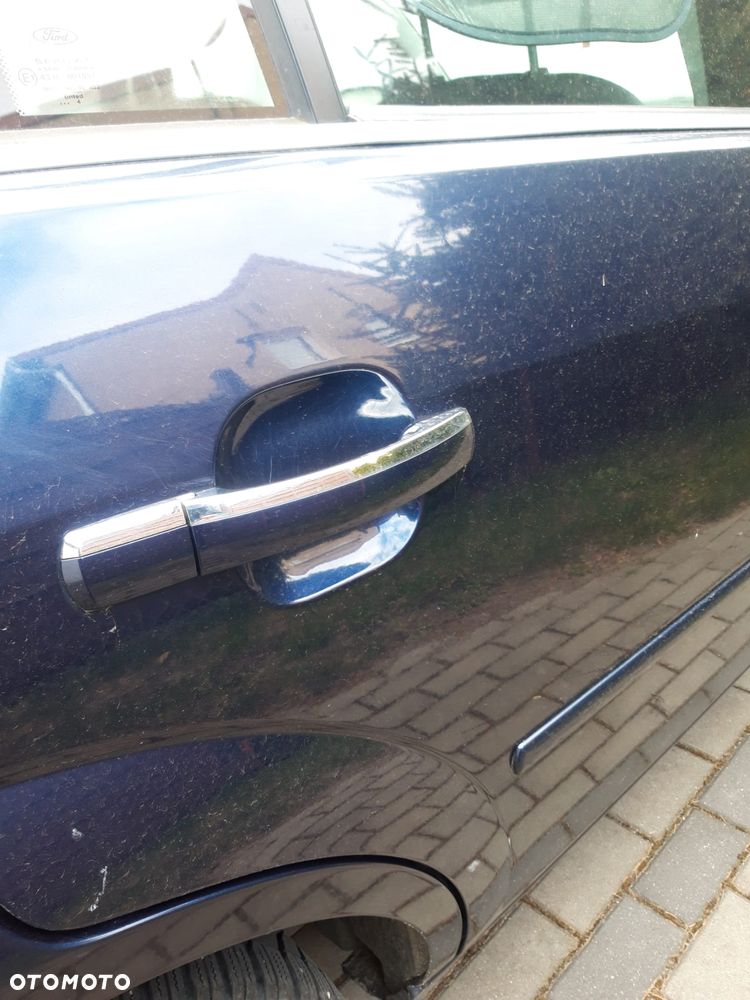 Ford Mondeo 1.8 Ghia - 12