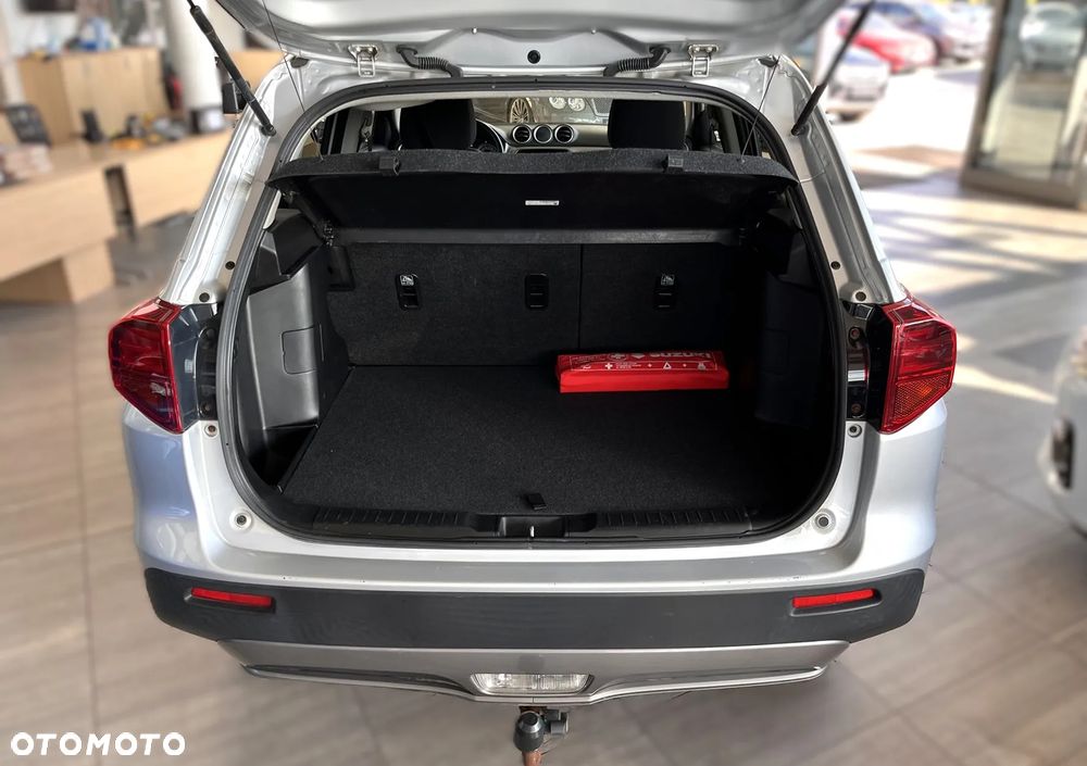 Suzuki Vitara 1.4 Boosterjet Automatik S - 28