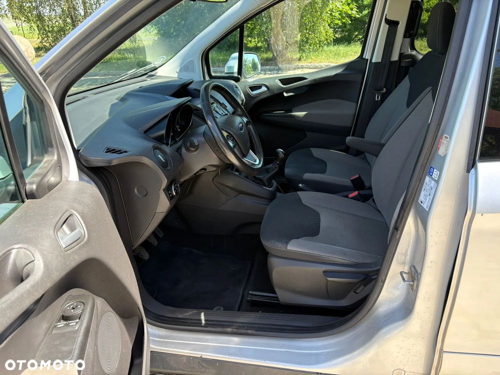 Ford Tourneo Courier 1.0 EcoBoost Trend - 8