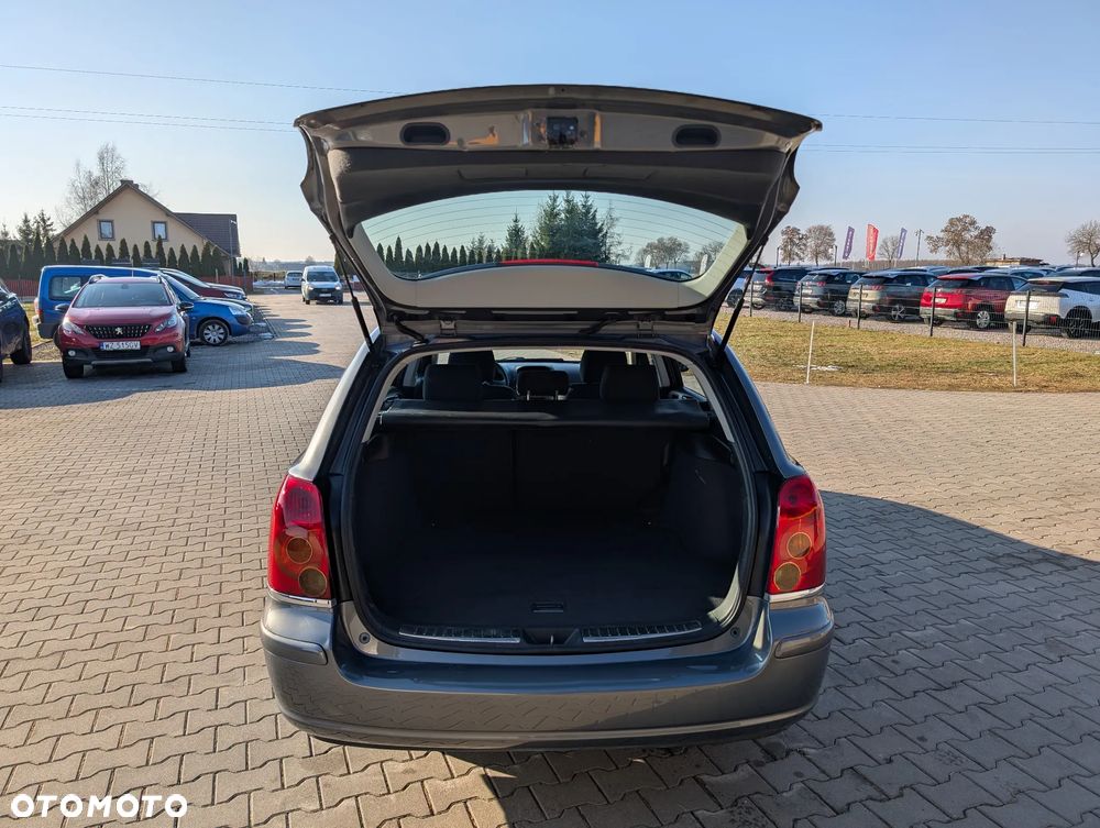 Toyota Avensis 1.8 VVT-i Edition - 40