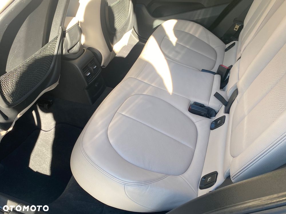 BMW X1 - 24