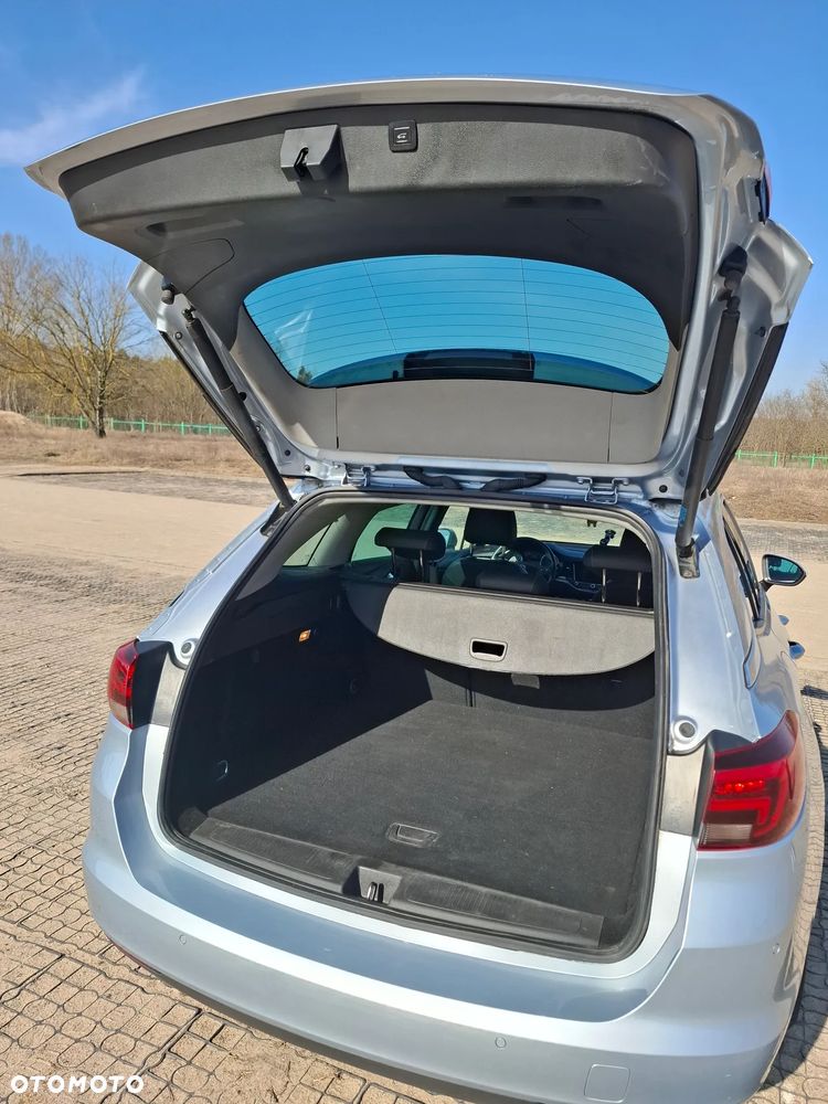 Opel Astra 1.6 CDTI Sport - 12