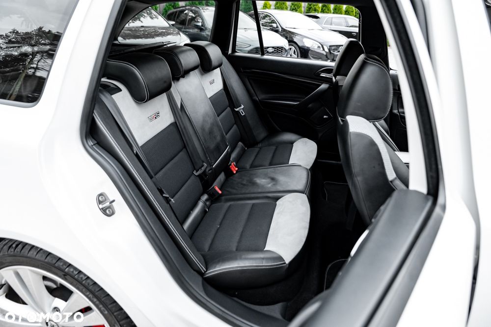 Skoda Octavia 2.0 TDI RS DSG - 22