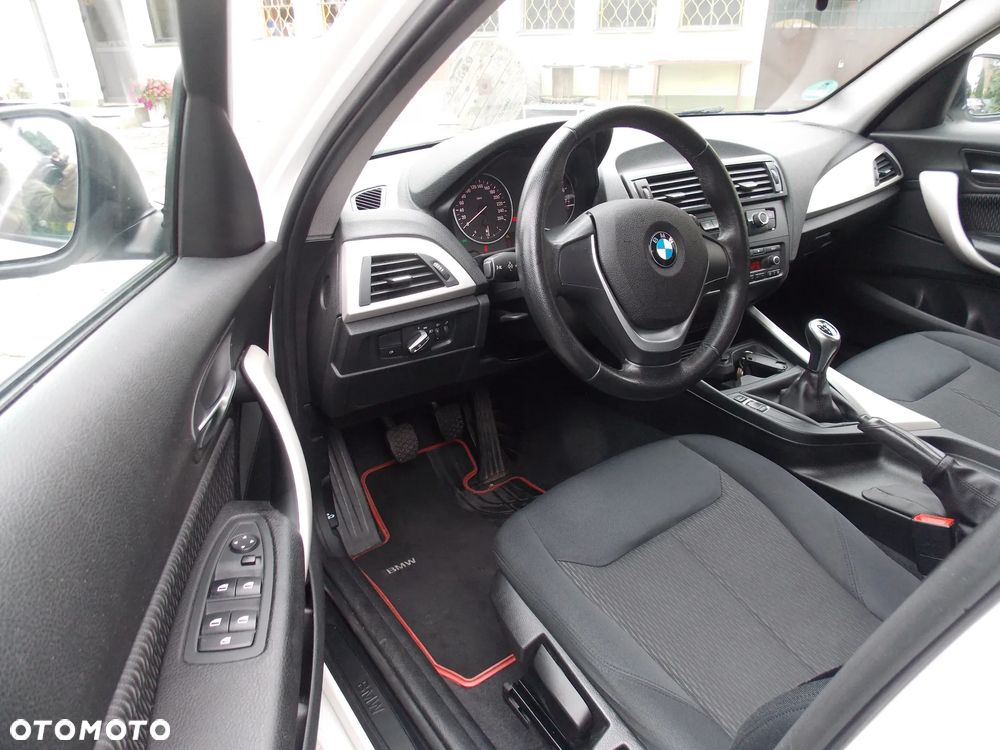BMW Seria 1 - 18