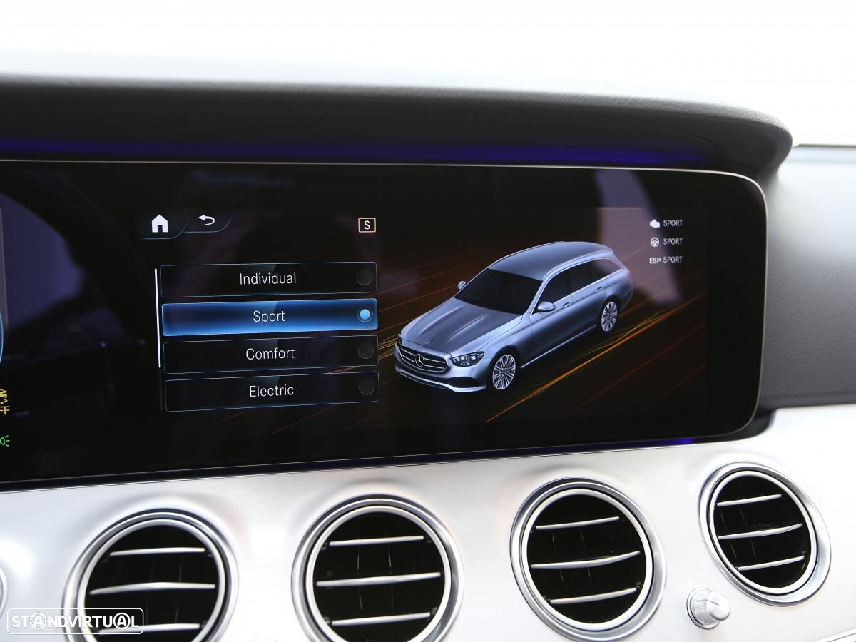 Mercedes-Benz E 300 de 4Matic T 9G-TRONIC AMG Line - 34