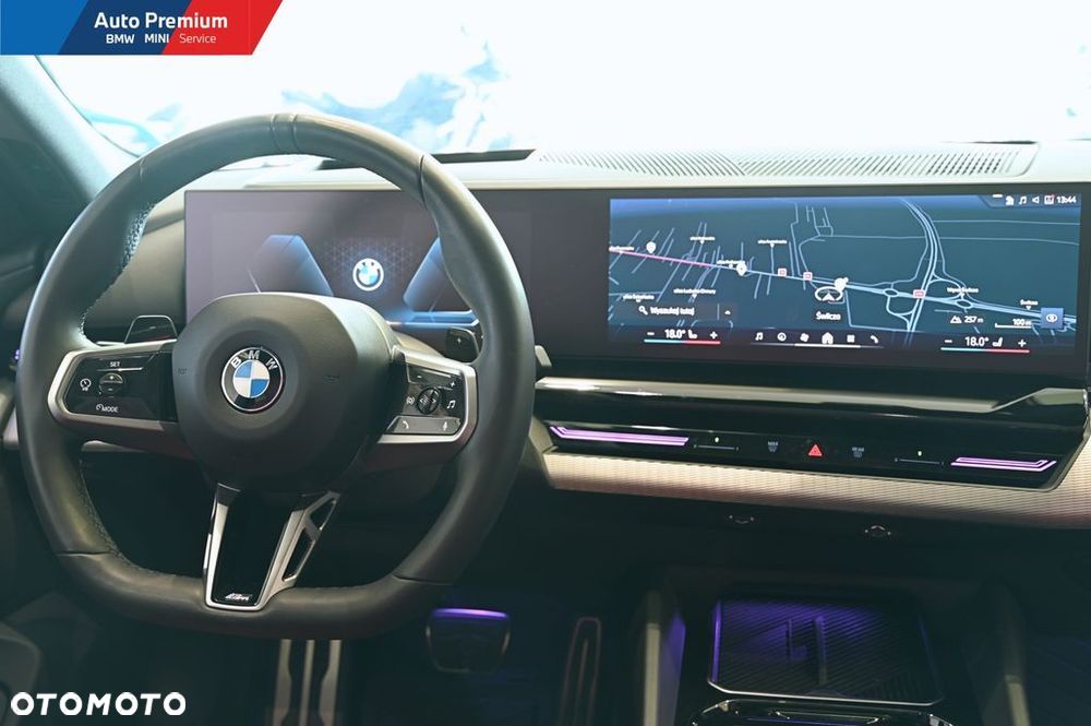 BMW Seria 5 520d xDrive mHEV - 16