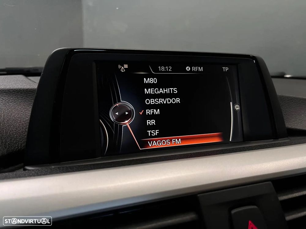 BMW 318 d Line Sport - 25