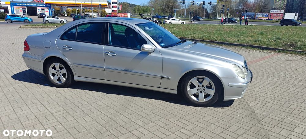 Mercedes-Benz Klasa E 220 CDI Automatik Avantgarde - 4