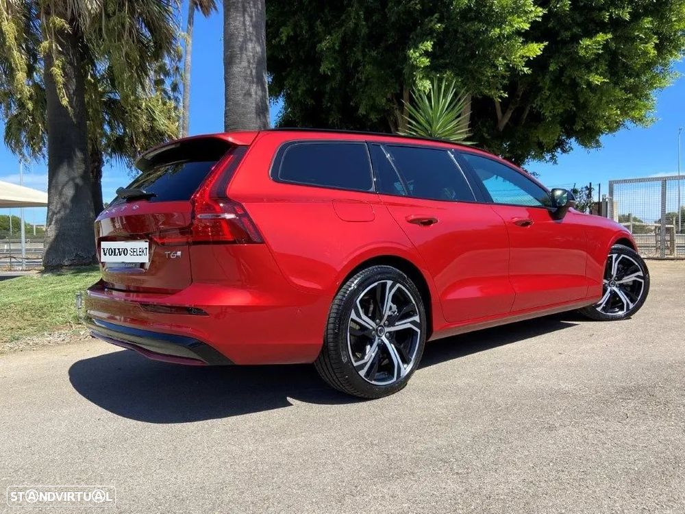 Volvo V60 2.0 T6 AWD TE Plus Dark - 30