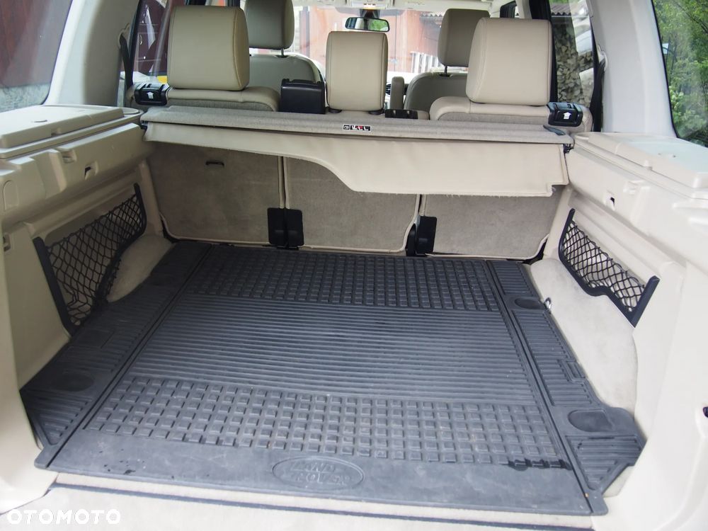 Land Rover Discovery 3.0 TD V6 HSE - 11