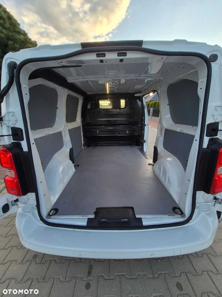 Toyota Proace L2 2020r 2.0HDI BLIS KAMERA  FULL SERVIS ASO JAK NOWY 100% BEZWYPADKOWY - 28
