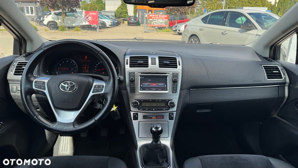 Toyota Avensis 1.8 Premium EU5 - 33