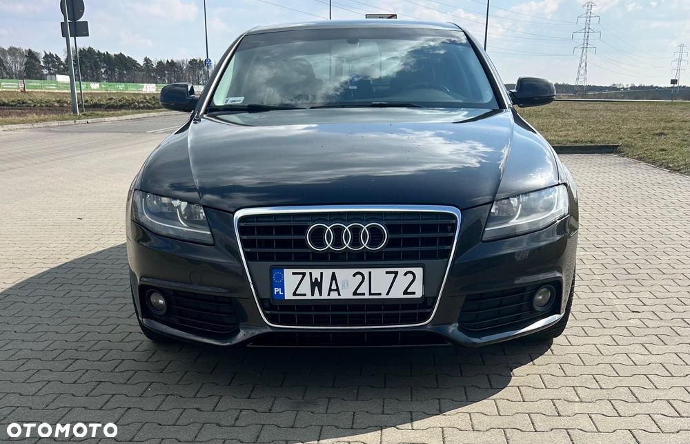 Audi A4 Limousine - 5