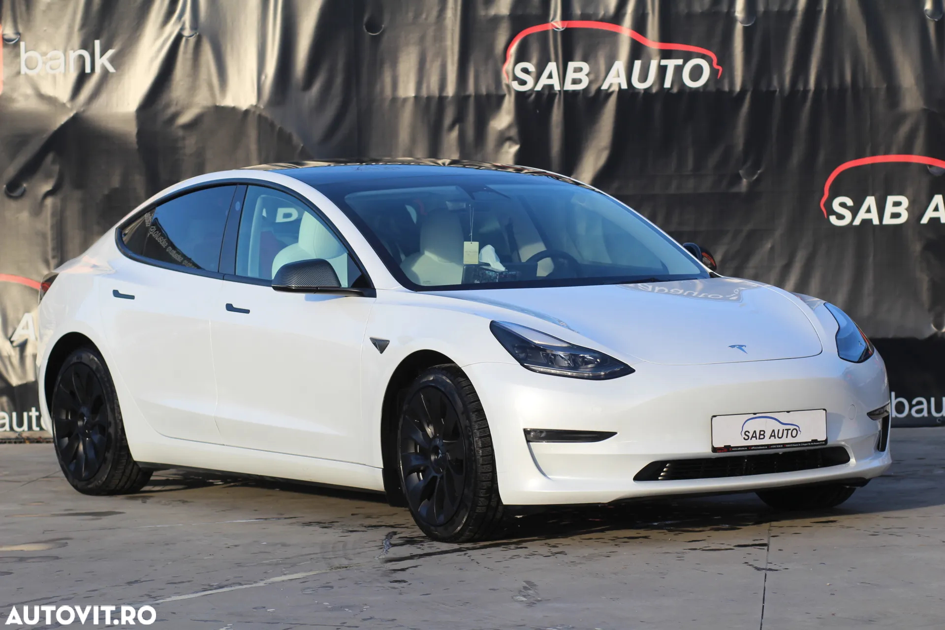Tesla Model 3 - 2