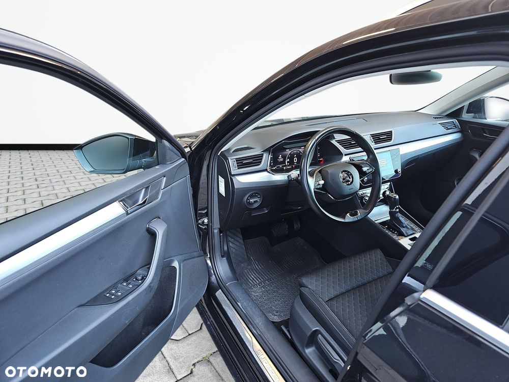 Skoda Superb 2.0 TSI Sportline DSG - 13