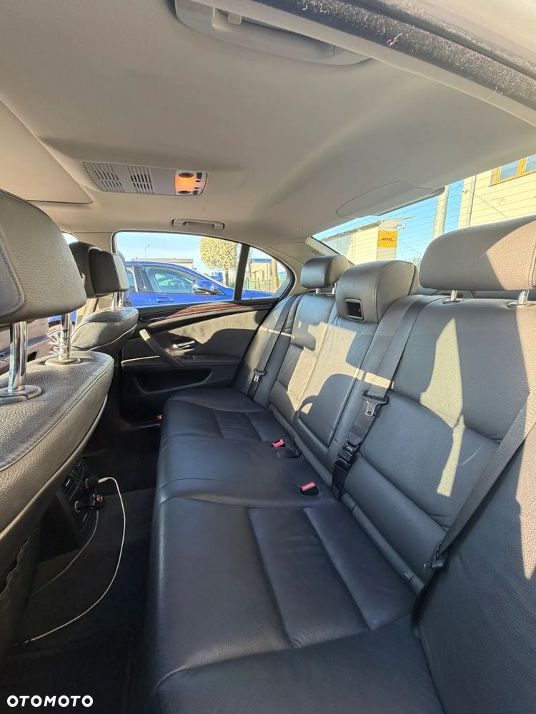 BMW Seria 5 520d - 11