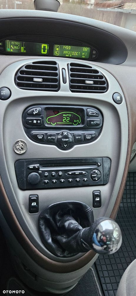 Citroën Xsara Picasso 1.6 HDI Exclusive - 22