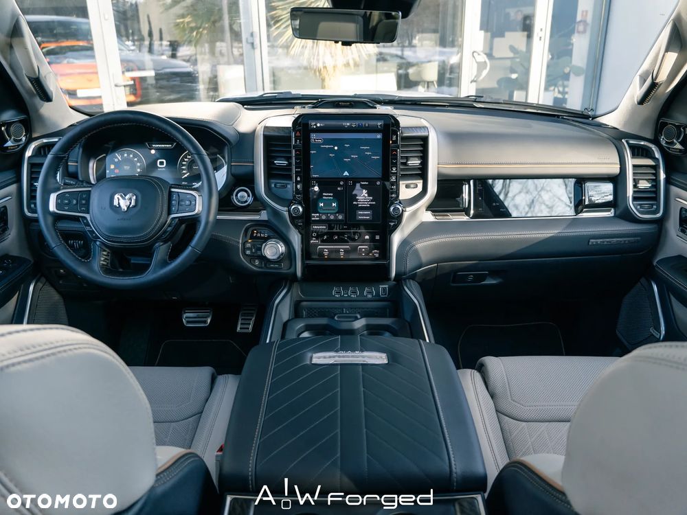 RAM 1500 Tungsten - 23