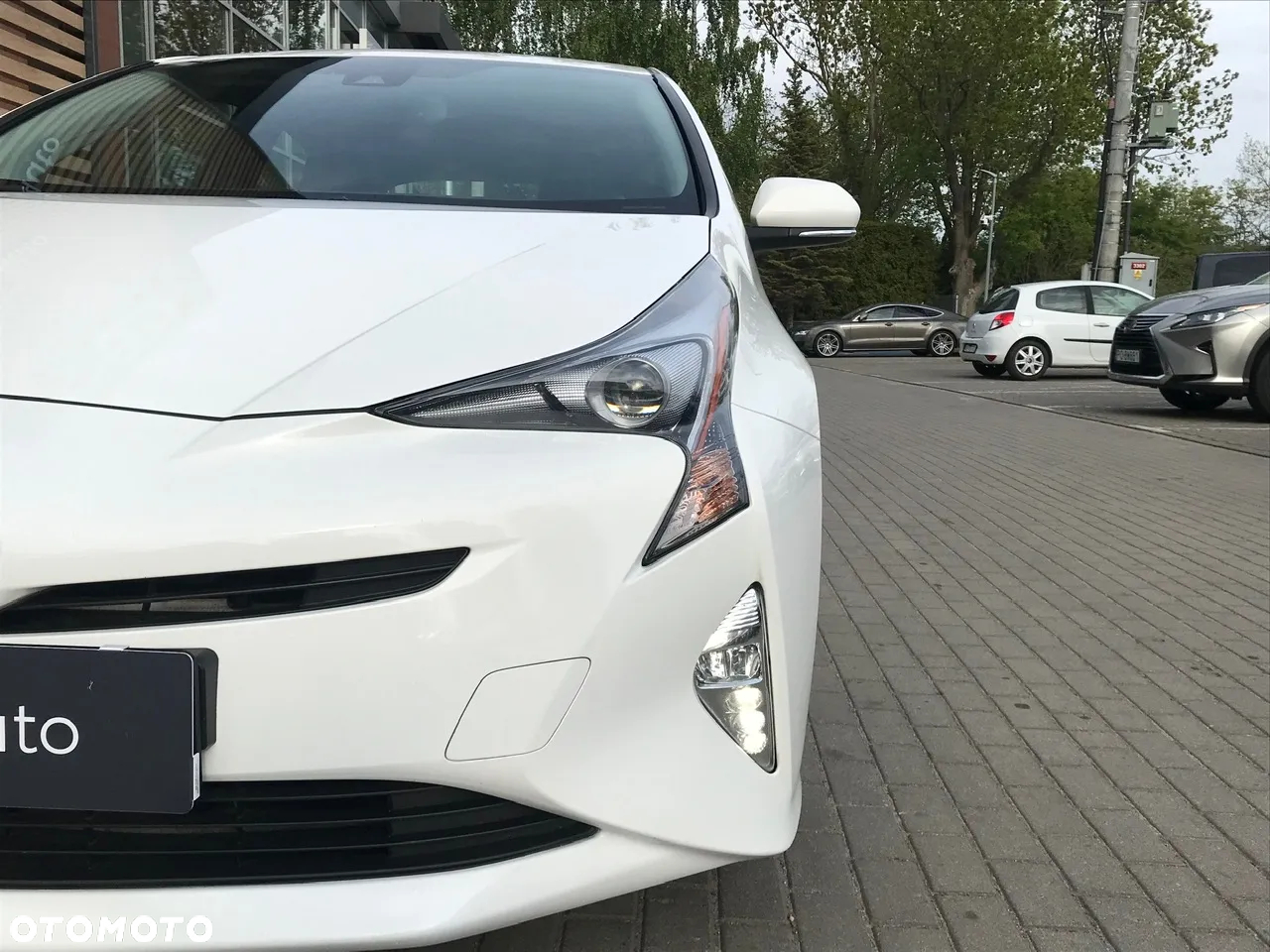 Toyota Prius 1.8 Hybrid Premium - 12