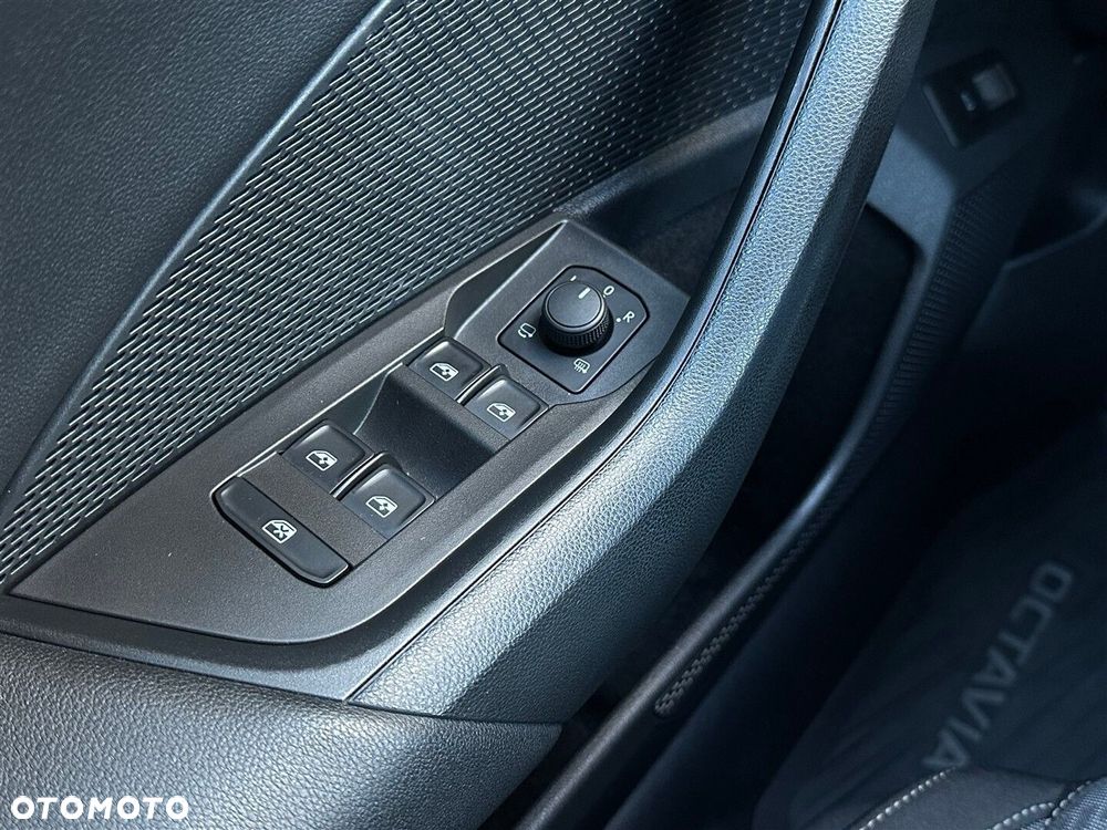 Skoda Octavia 2.0 TDI Style DSG - 16