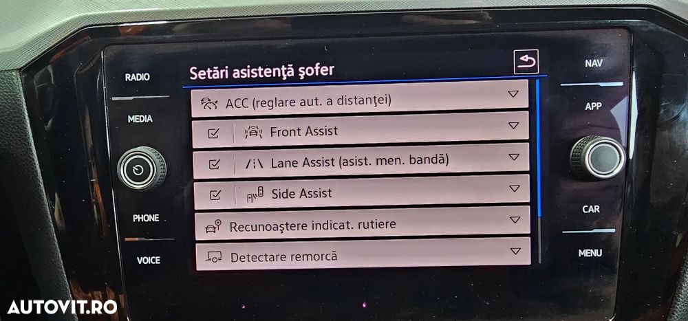 Volkswagen Passat 2.0 TDI SCR DSG Business - 22