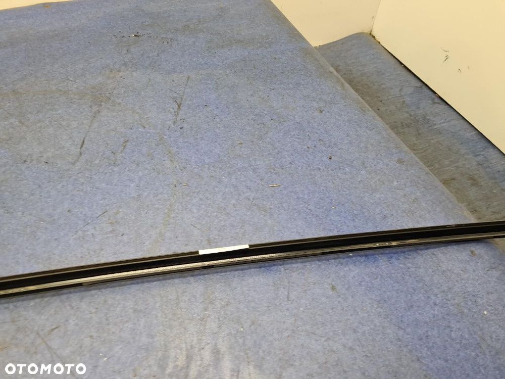 MERCEDES-BENZ C 180 W202 SEDAN LISTWA OZDOBNA DACHU PRAWA  702 M - 10