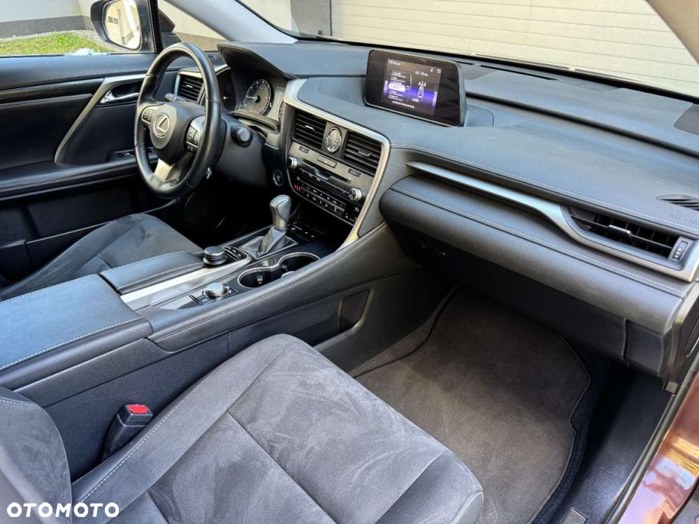 Lexus RX - 20