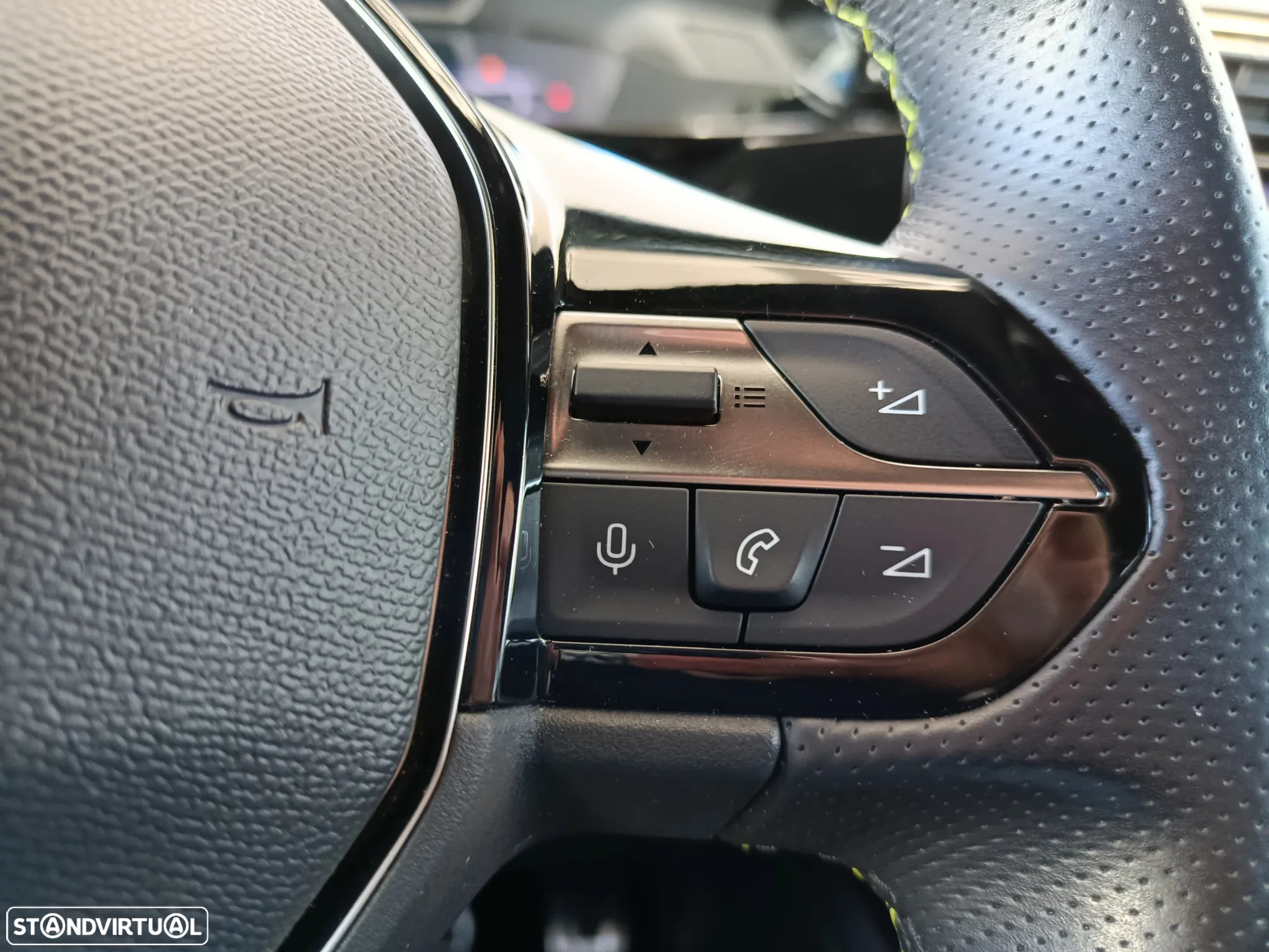 Peugeot 308 1.2 PureTech GT EAT8 - 8