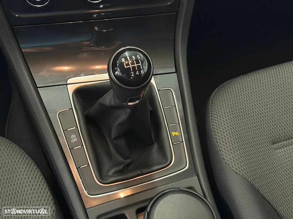 VW Golf 1.0 TSI Confortline - 15