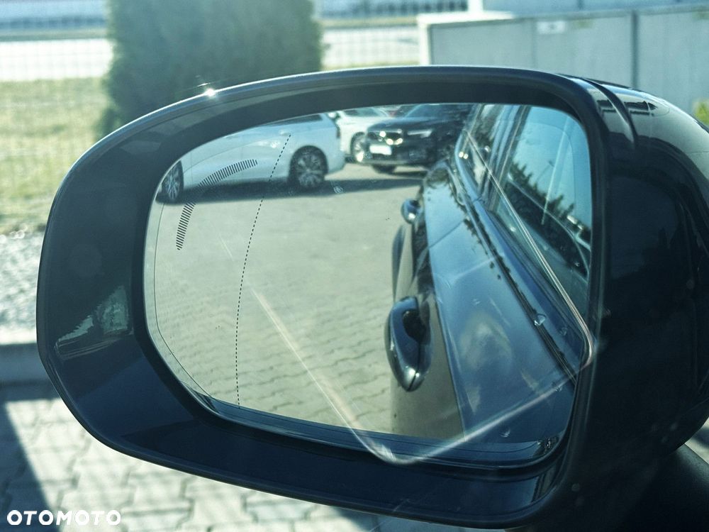 Volvo V90 Cross Country - 31