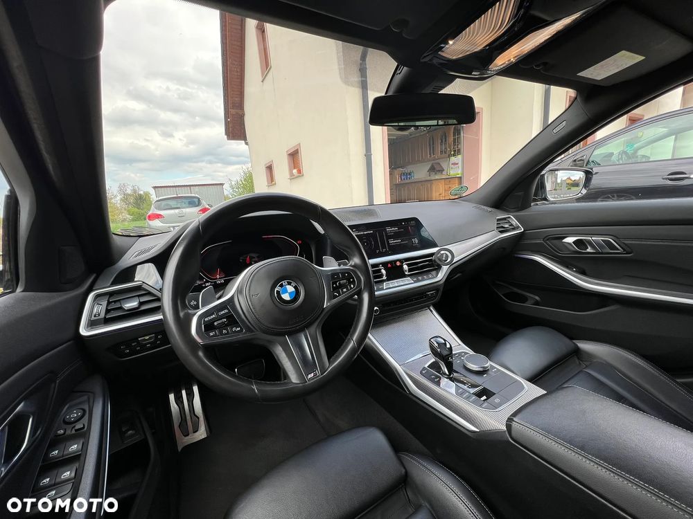 BMW Seria 3 320d Edition M Sport Shadow - 17