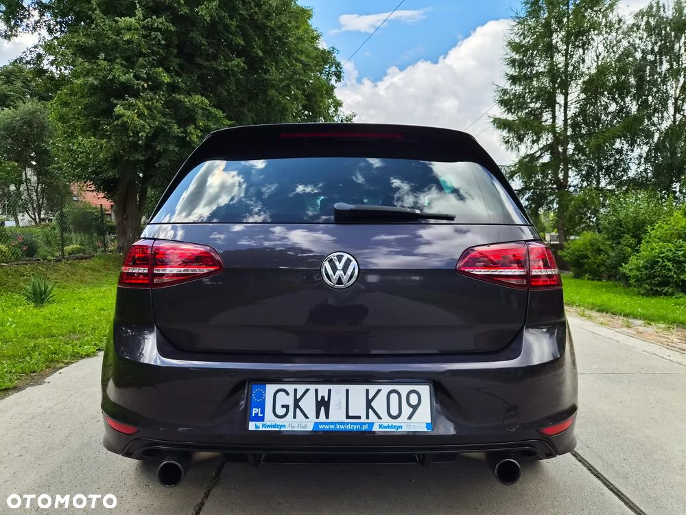 Volkswagen Golf 1.4 TSI BMT Highline - 9