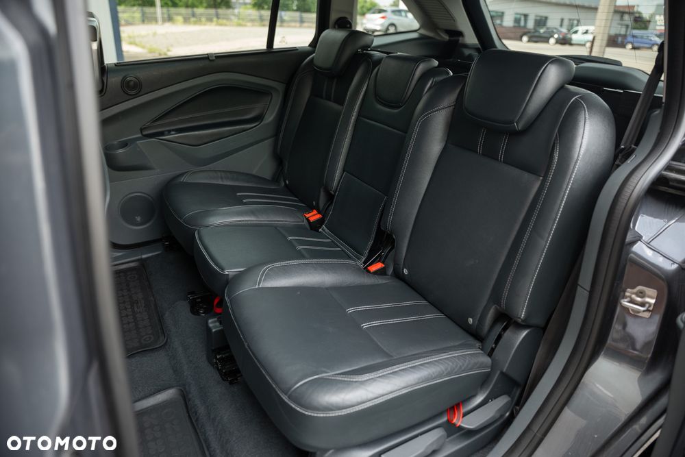 Ford C-MAX 2.0 TDCi Titanium MPS6 - 34