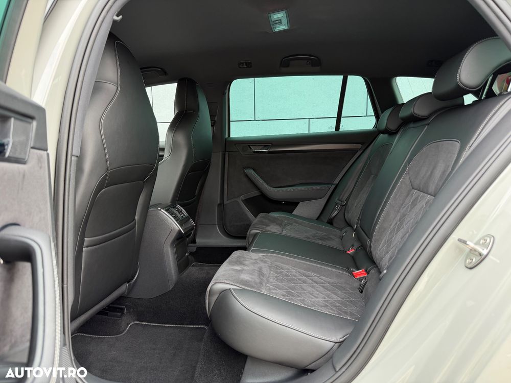 Skoda Superb 2.0 TDI DSG Sportline - 7