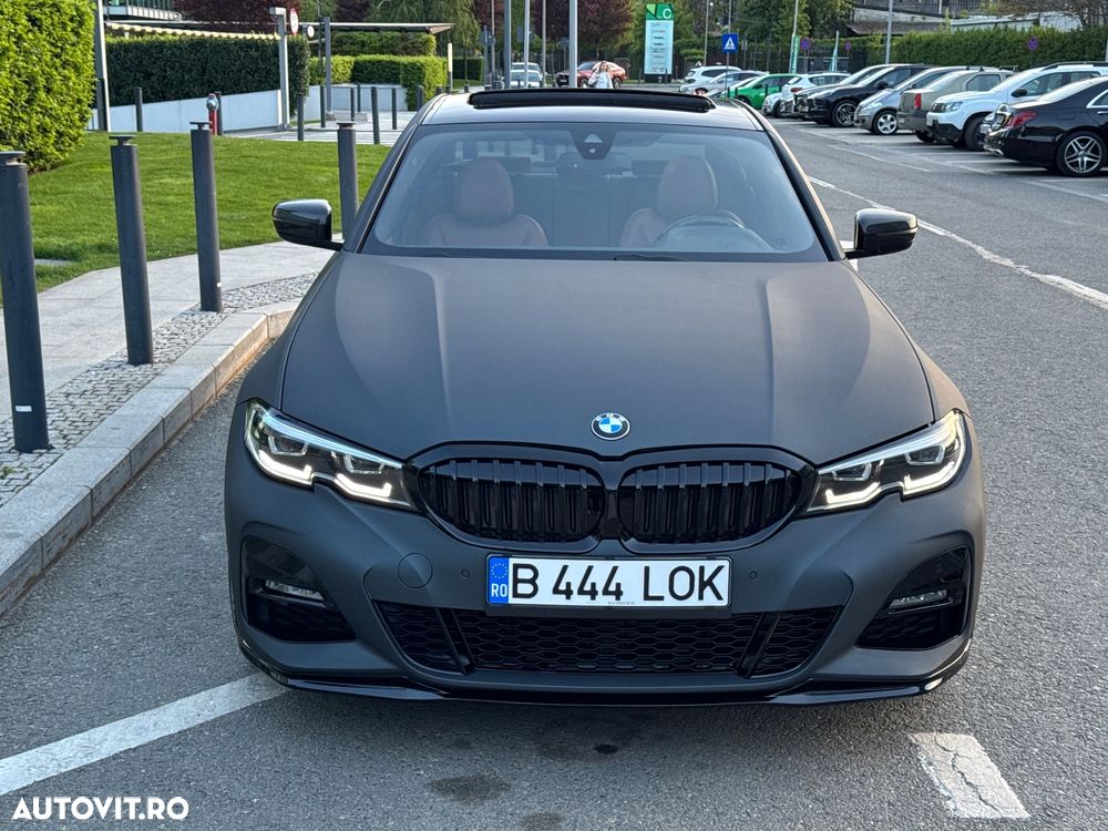 BMW Seria 3 330i AT - 34