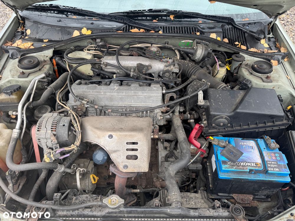 Toyota Avensis 2.0 Sol - 11